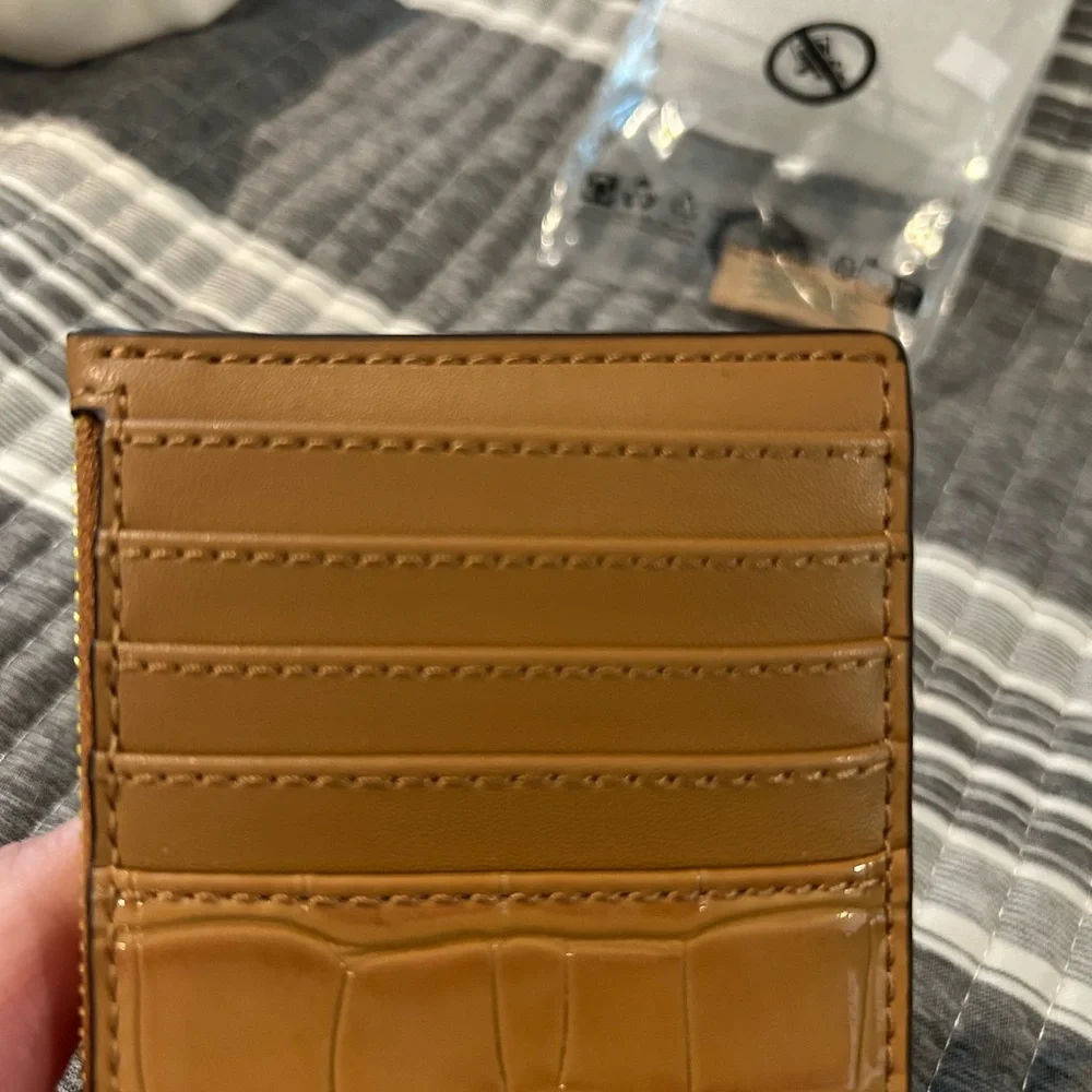 Michael Kors Camel Card Holder - Picture 3 of 7